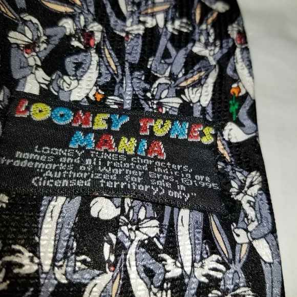 B8,830 Bugs Bunny Goofy 2 Silk Ties BOGO 1/2 OFF - Picture 3 of 5